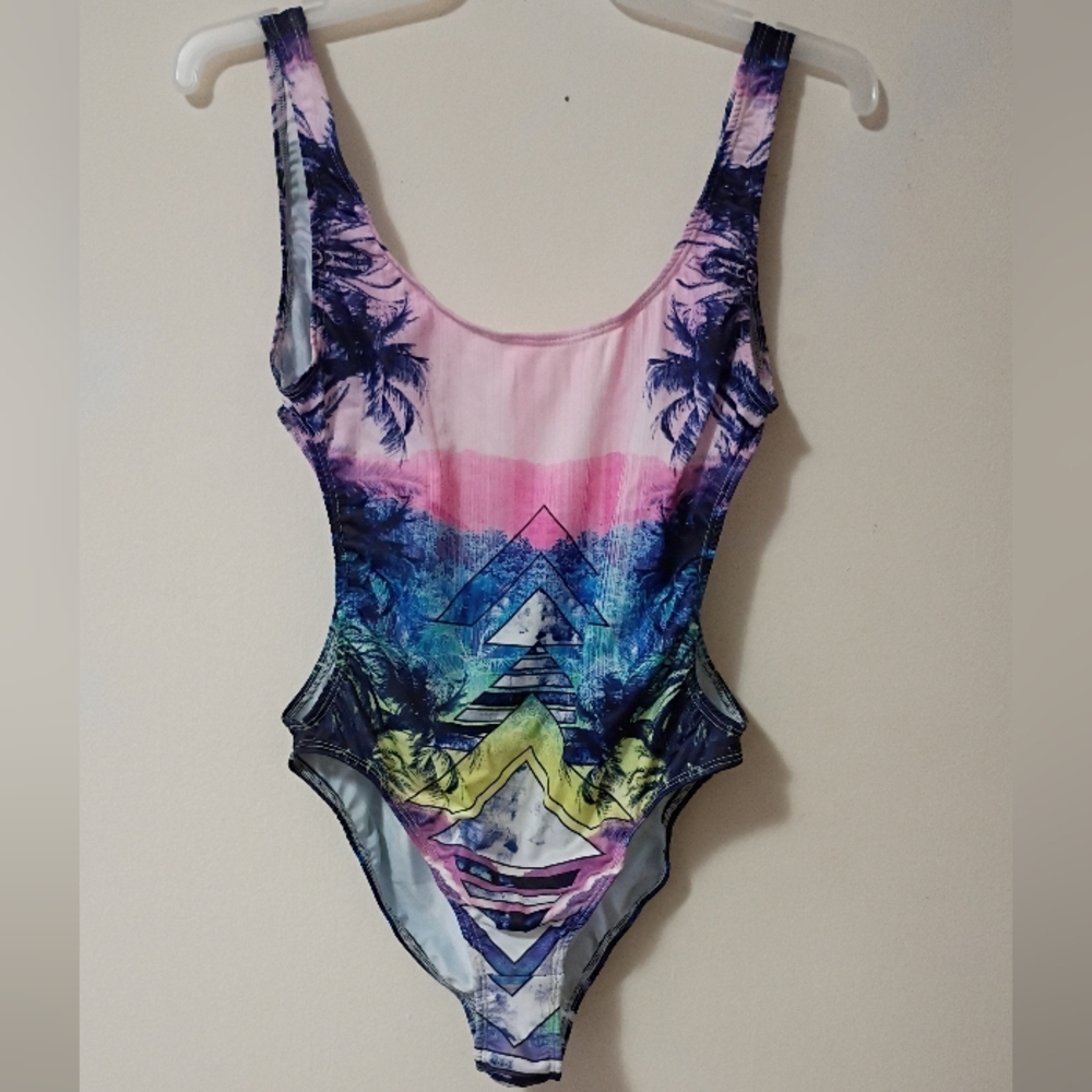 NEW Tropical Gradient One-Piece Swimsuit Size Small